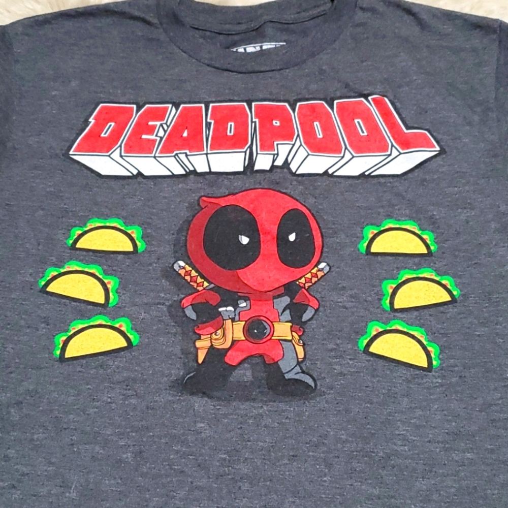 EUC Deadpool Taco T-shirt